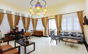 Musafir Guest House Syariah